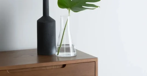 Aparador compacto Jenson – Roble oscuro