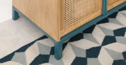 Armario doble Reema – Roble natural y mimbre