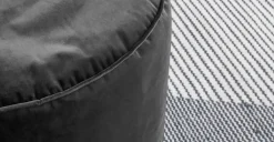 Cojín de Suelo de Terciopelo Lux – Gris