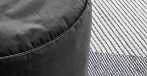 Cojín de Suelo de Terciopelo Lux – Gris