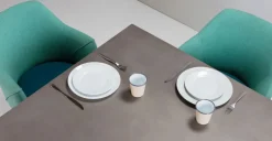 Juego de 2 sillas de comedor carver de respaldo alto Lule – Azul mineral y verde esmeralda