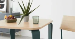 Mesa de Comedor Compacta Alma – Azul Cerceta y Fresno