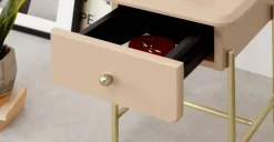 Mesa de noche Maddie – Rosa