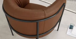 Butaca Gabe – Cuero Marrón Aspen