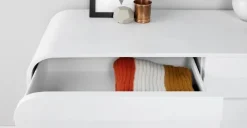 Cómoda Ancha Esme – Blanco y Fresno