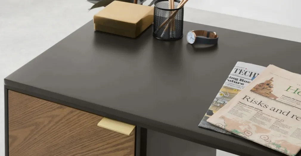 Escritorio Belgrave – Roble oscuro