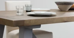 Mesa de Comedor Iona – Madera de Pino y Gris Guijarro