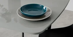 Mesa de Comedor Jaxta – Brillo Gris