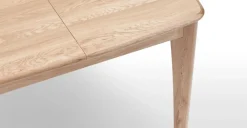 Mesa de Comedor Monty – Roble