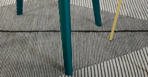 Mesa de Comedor Redonda Hurst – Roble y Azul